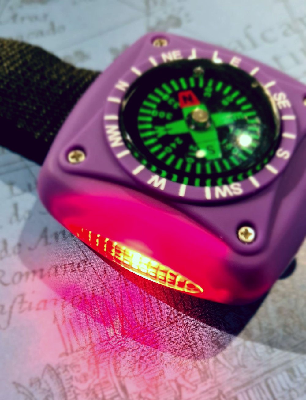 3-in-1 Compass (Torch & Distress Light)