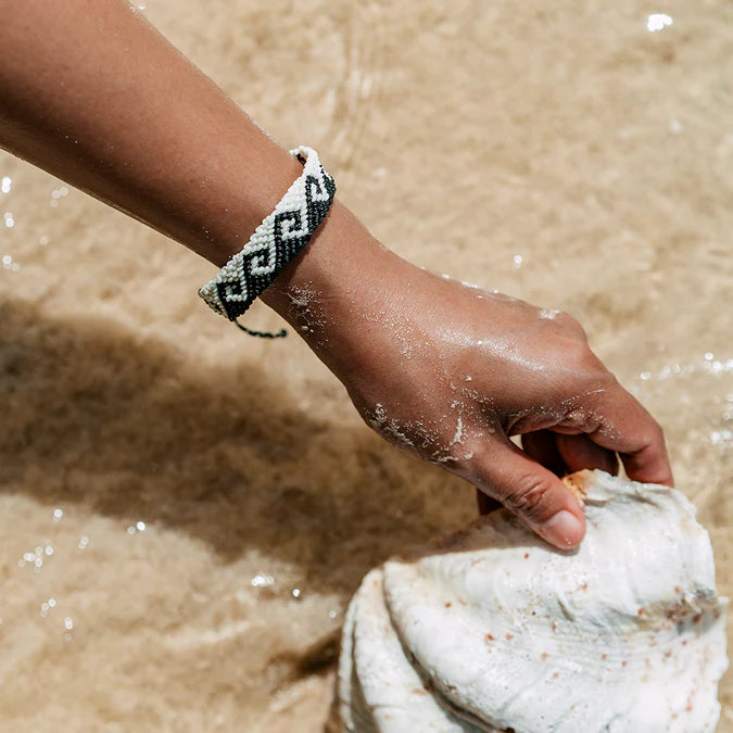 Black Bali Wave Bracelet - 4Ocean