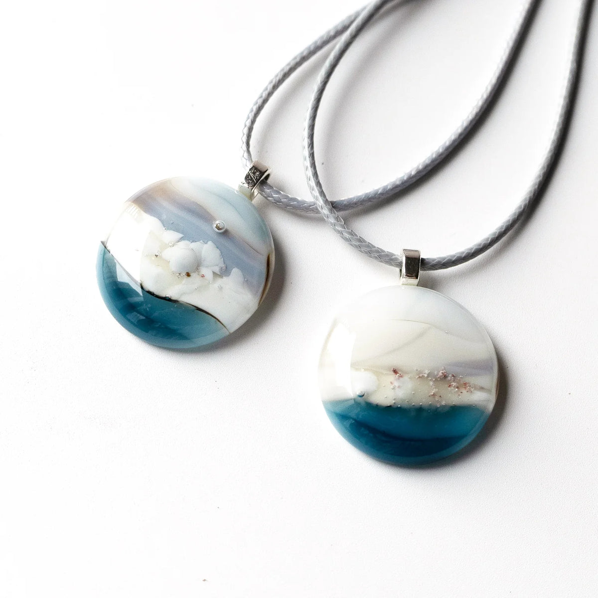 Ocean Essence Icy Shores Pendant